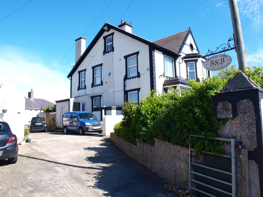 Holyhead Lodge Экстерьер фото