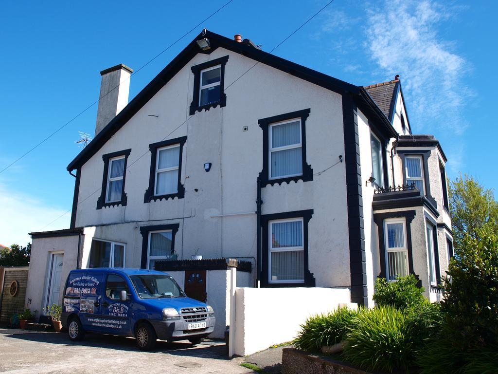 Holyhead Lodge Экстерьер фото